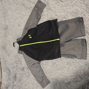 3-6 M under armor 2 piece suit